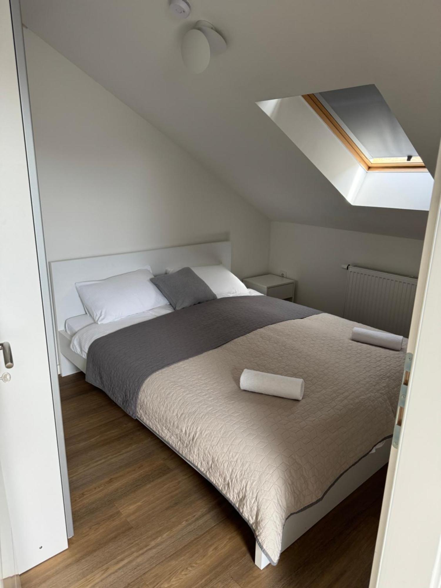 Xl Apartman Teslic Bagian luar foto